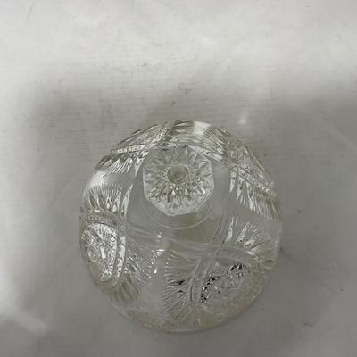 -114- Medium Sized | Clear Glass | Covered Butter Dish