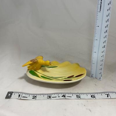 -132- Yellow with Green & Brown Accents | Duck Tray | Marked Zanesville USA