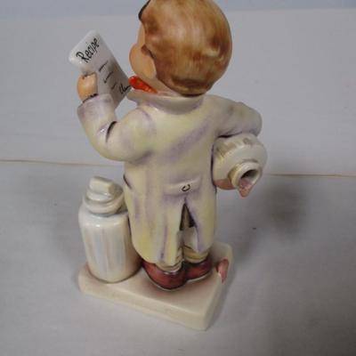 Hummel Figurine Little Pharmacist WIth Box