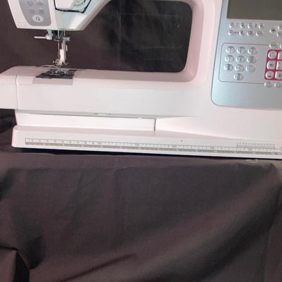 HUSQVARNA VIKING PLATINUM 950E EMBROIDERY SEWING MACHINE