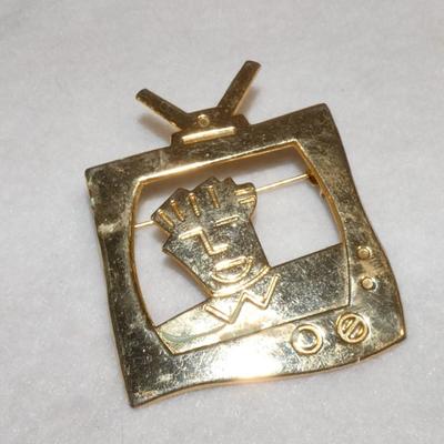 1980's Gold Tone TV Brooch