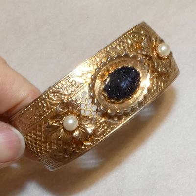 Gold Tone Filagree Cuff Bracelet, Speckled Stone w/Pearl accents