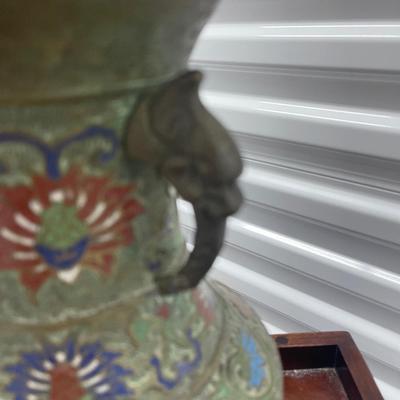 Vtg  lamp. .  Elephant handles. 26”. Needs new shade