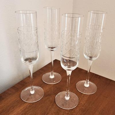 Lot #61  Set of Four Champagne Flues - Basketweave Design