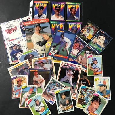 BASEBALL CARDS