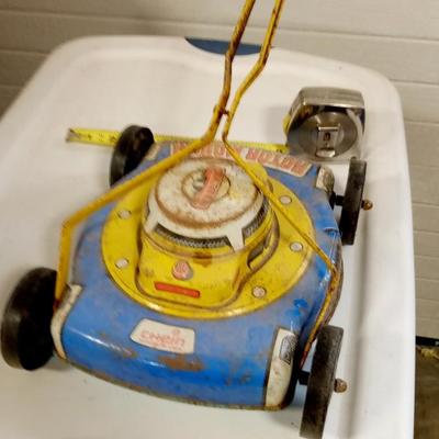 LOT 171  CHEIN OLD TOY LAWN MOWER
