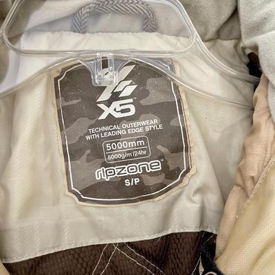 Lot 237 Ladies Winter Jacket Rip Zone Small/Petite