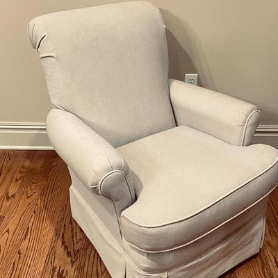 BEST CHAIRS INC ~ Swiveling Rocking Chair ~ Natural/Tan/Beige