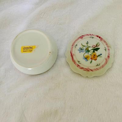 Collection of Jewelry and Trinket Boxes (LR-SL)