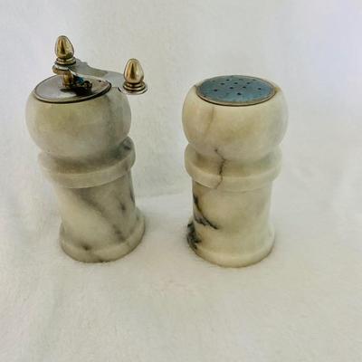 Assorted Salt and Pepper Shakers (LR-SL)