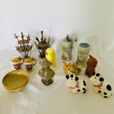 Assorted Salt and Pepper Shakers (LR-SL)