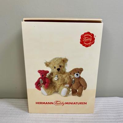 LOT 18: Cottage Collectible Miniature Plush Animals, Herman Original Miniature and More