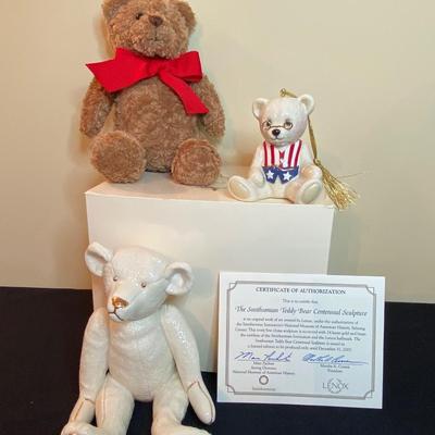 LOT 49: Lenox Smithsonian Teddy Bear Centennial Sculpture & Teddy's 100 Anniversary