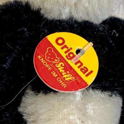 LOT 57R: Steiff Little Foo Key Ring Panda Bear
