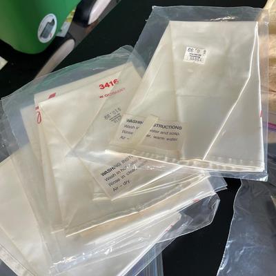 Commercial Cake Decorating Bags with Multiple Tips