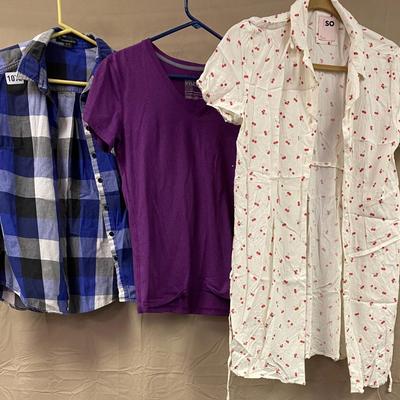 3 Medium Tops
