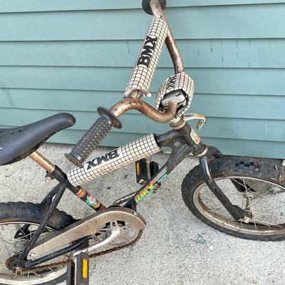 Lot 260 Vintage BMX Bike 30" High Handlebars Old School Needs Tires