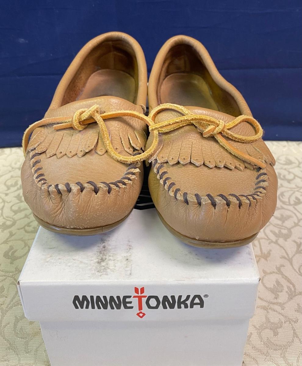 minnetonka house shoes