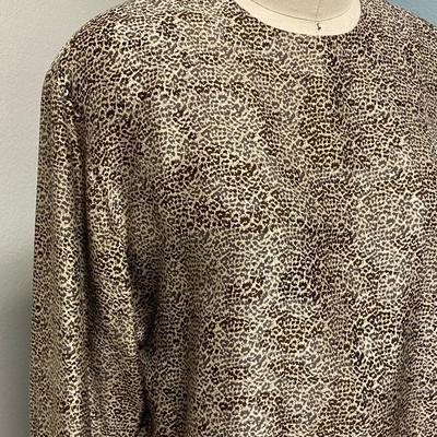 Linda Allard for Ellen Tracy Leopard Animal Print 100% Silk Back Button Blouse Top Tunic Size 10