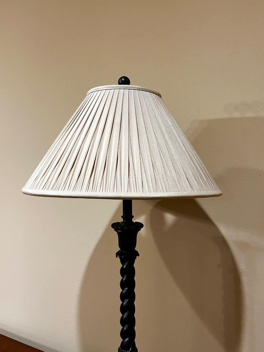 Black Distressed Table Lamp