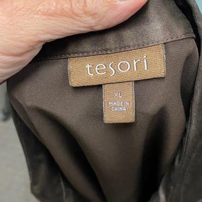 Tesori Rich Chocolate Brown Satin Button Front Blouse Top Size XL