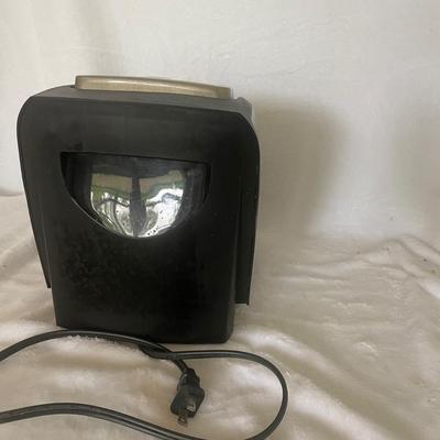 AvantÃ© Toaster (Left) Retro Farberware Toaster (Right) (LR-AW)