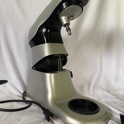 Cooks Mixing Bowl and Three Mixers  (FR-EJ)