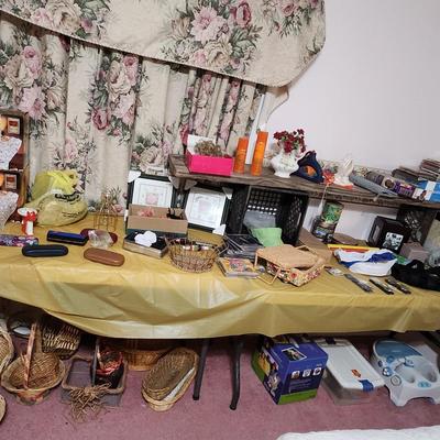 Floral curtains, baskets, crystal baskets and more