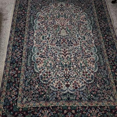 Big floor rug and matching runner