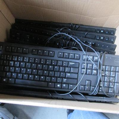 Lot of 8 Dell Keyboards