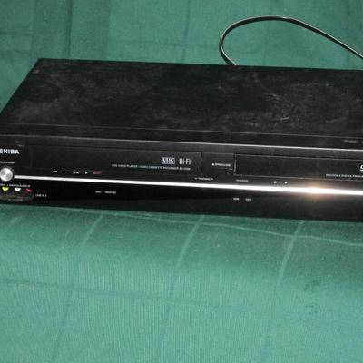 Toshiba VHS and DVD Player SD-V296-K-TU