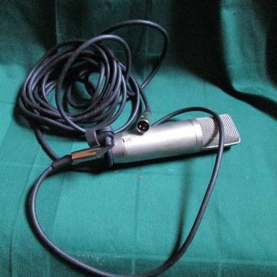 M-Audio 200F Microphone and Cord
