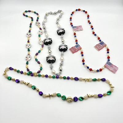 Box Of Beautiful ~ Super Nice Mardi Gras Beads