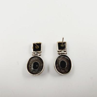 BEAUTIFUL. 925 SILVER SQUARE & BLACK ONYX EARRINGS