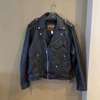MANZOOR ~ Genuine Leather ~ Size 48 Menâ€™s Jacket