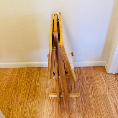 Wooden TV Trays      (CR - RH)