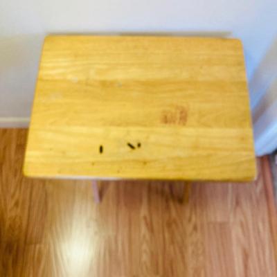 Wooden TV Trays      (CR - RH)