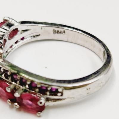 .925 SILVER & RUBY RING SIZE 7