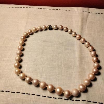 Big Beautiful Mauve 10 mm 18" Pearl Necklace With Stunning Magnetic Clasp