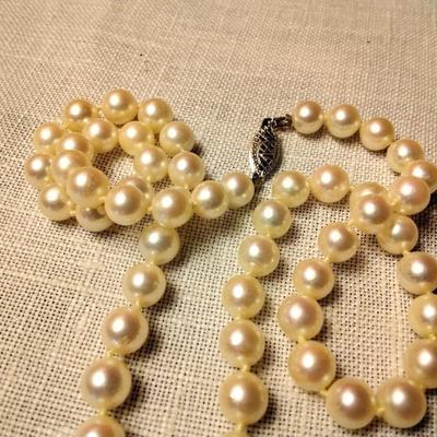 Stunning Sophisticated White 6.5 mm 16" Pearl Necklace With 14K Gold Clasp