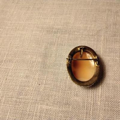 Left Facing Cameo with Seed Pearls Brooch and Pendant