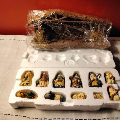Vintage Nativity Set In Box
