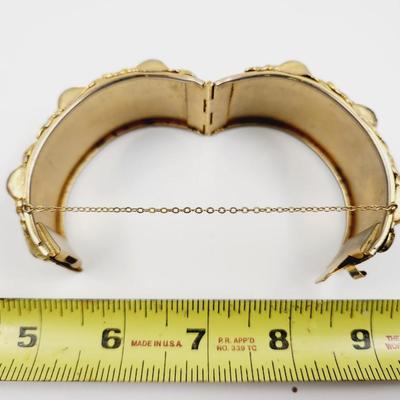 BEAUTIFUL GOLD TONED HINGED DECORATED BRACELET