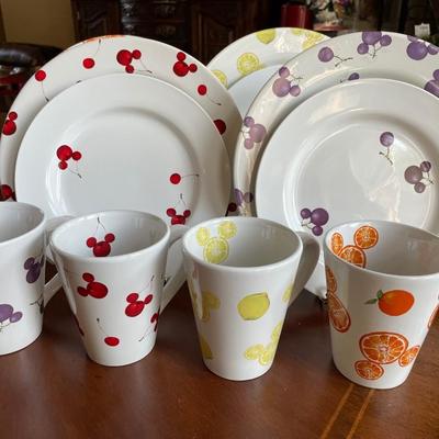 ÂºoÂº 4 SETTINGS MICKEY & CO FRUIT DINNERWARE DISNEY RARE