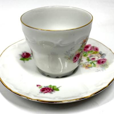 Bareuther Waldsassen Germany rose patterned multicolor tea cup and saucer