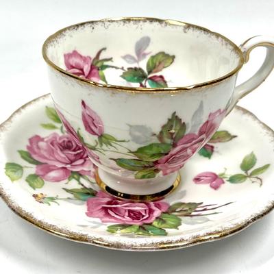 Berkeley Rose Royal Stanford England pink rose patterned tea cup and saucer