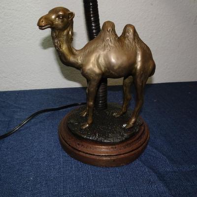 LOT 12. CAMEL LAMP