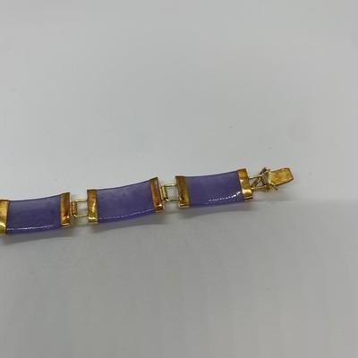 13.56gtw  14k Gold and Lavender Jade Segment Bracelet with Amethyst Clasp