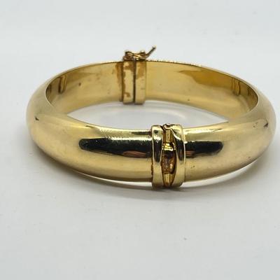 LOT 77: 18K Gold-Bonded Sterling Silver Veronese Hinged Bangle Bracelet