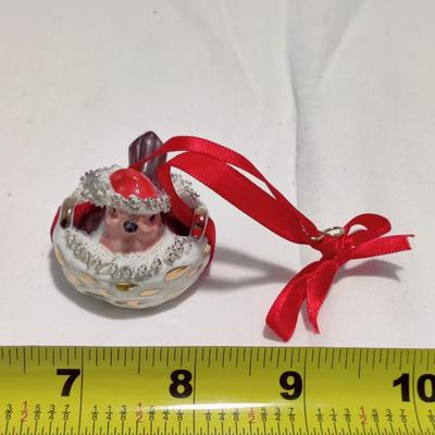 CHARMING VINTAGE DRESDEN ROBIN BASKET ORNAMENT MADE IN IRELAND